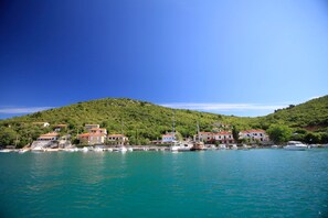 Villa - Gelci in Trget With 3 Bedrooms and 3 Bathrooms (Rasa)