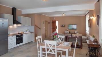 House, Smoking | 2 bedrooms