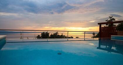 Kate in Podgora With 2 Bedrooms and 2 Bathrooms