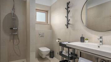 House, Smoking | 3 bedrooms