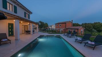 House, Smoking | 3 bedrooms