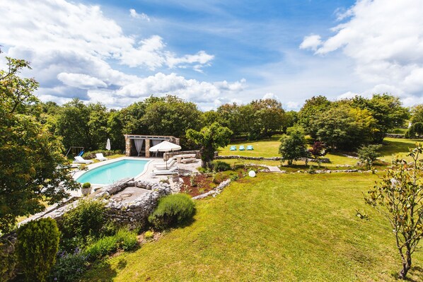 House, Smoking | 5 bedrooms - Vigini in Gro Njan With 5 Bedrooms and 1 Bathrooms (Groznjan)
