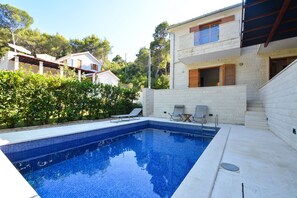 Villa - Bianco in Grohote Rogac Olta (Solta)