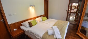 Bianco in Grohote Rogac Olta