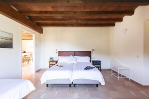 2 bedrooms, free WiFi - Can Morei - El Ball. Gran Apartamento 4/5personas (Orpi)