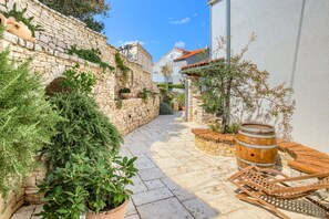 House - Kos in Murter With 11 Bedrooms and 6 Bathrooms (Murter-Kornati)
