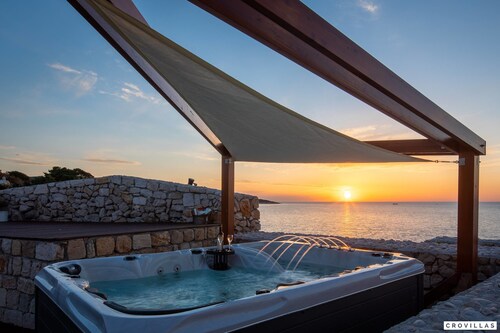 Vis in Vis With 4 Bedrooms and 4 Bathrooms