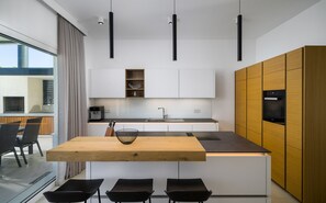 Villa | 4 bedrooms - Acadia E in Slatine With 4 Bedrooms and 2 Bathrooms (Split)