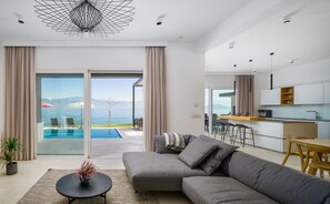 Villa | 4 bedrooms - Acadia E in Slatine With 4 Bedrooms and 2 Bathrooms (Split)