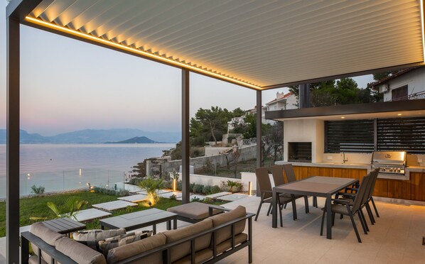 Villa | 4 bedrooms - Acadia E in Slatine With 4 Bedrooms and 2 Bathrooms (Split)