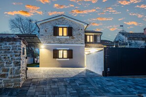 Villa | 4 Schlafzimmer