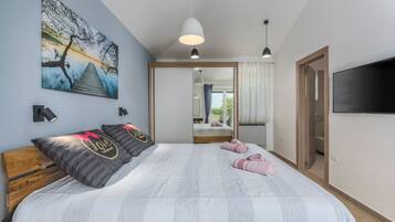 House, Smoking | 3 bedrooms