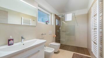 House, Smoking | 3 bedrooms