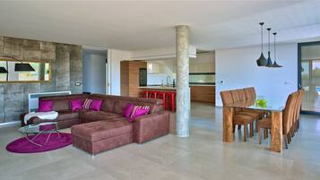 House, Smoking | 5 bedrooms