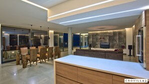 Casa, para fumadores | 5 habitaciones 