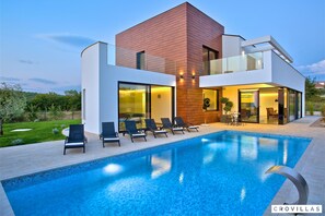 Villa | 5 bedrooms - Aria in Vi Njan With 5 Bedrooms and 4 Bathrooms (Visnjan)