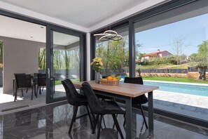 2 عدّة غرف نوم