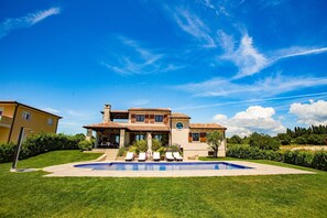 Villa | 4 Schlafzimmer