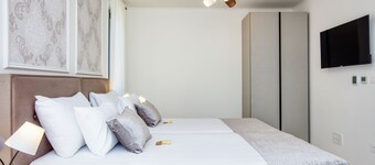 Spuga in Brodarica With 4 Bedrooms and 4 Bathrooms