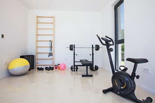 Spuga in Brodarica With 4 Bedrooms and 4 Bathrooms