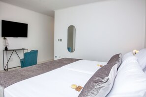 Villa | 4 bedrooms - Spuga in Brodarica With 4 Bedrooms and 4 Bathrooms (Sibenik)