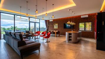 House, Smoking | 4 bedrooms