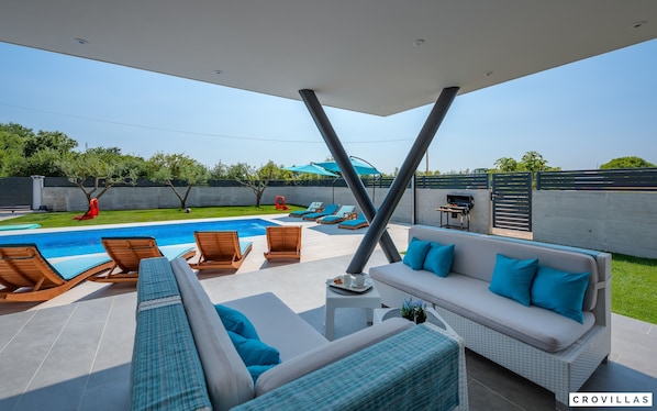 House, Smoking | 4 bedrooms