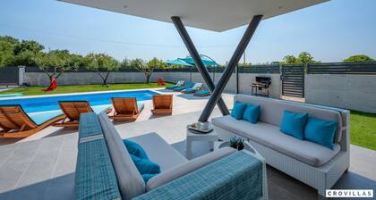 Valin in Krnica With 4 Bedrooms and 4 Bathrooms