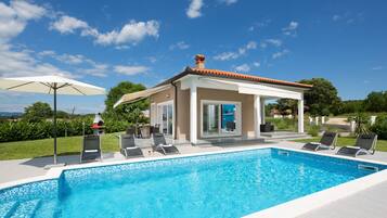 House, Smoking | 3 bedrooms