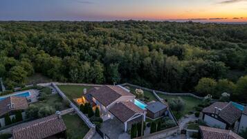 House, Smoking | 4 bedrooms