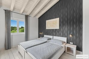 Villa | 4 bedrooms - Monet in Svetvin Enat (Svetvincenat)