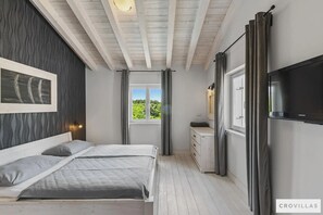 Villa | 4 bedrooms - Monet in Svetvin Enat (Svetvincenat)