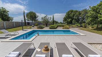 House, Smoking | 3 bedrooms