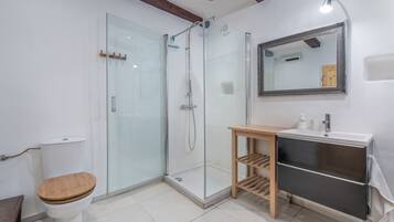 House, Smoking | 4 bedrooms