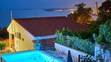 2 عدّة غرف نوم