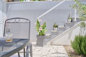 2 عدّة غرف نوم