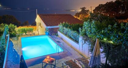 Roza in Gornja Podstrana