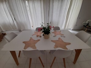 Dining - Exclusive three-bedroom, three-bathroom apartment by the sea at Poetto (CAGLIARI)