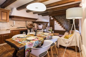 Villa | 4 bedrooms - Monte in Momjan With 4 Bedrooms and 4 Bathrooms (Buje)