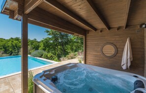 Casa, para fumadores | 5 habitaciones 