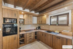 Villa | 5 bedrooms - Dali in Svetvin Enat (Svetvincenat)