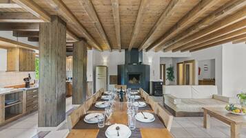 House, Smoking | 5 bedrooms