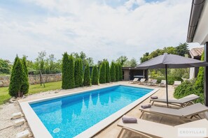 Villa | 5 bedrooms - Leonardo in Svetvin Enat (Svetvincenat)