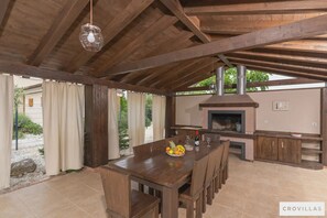 Villa - Leonardo in Svetvin Enat (Svetvincenat)