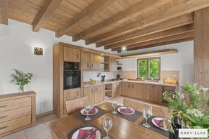 Villa | 5 bedrooms - Dante in Svetvin Enat (Svetvincenat)