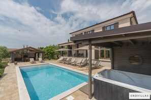 Villa | 5 Schlafzimmer