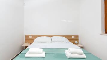 House, Smoking | 3 bedrooms