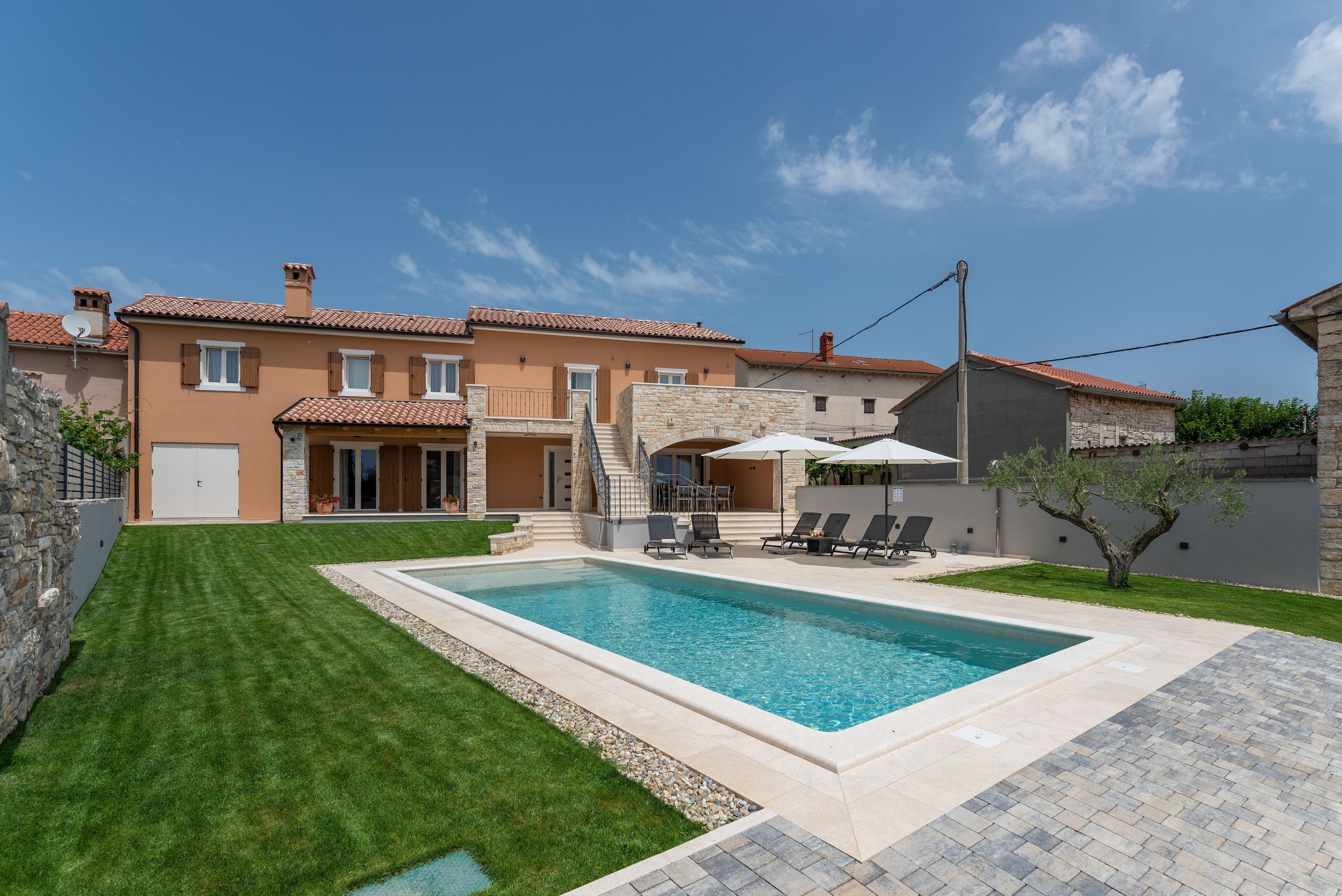 3 عدّة غرف نوم