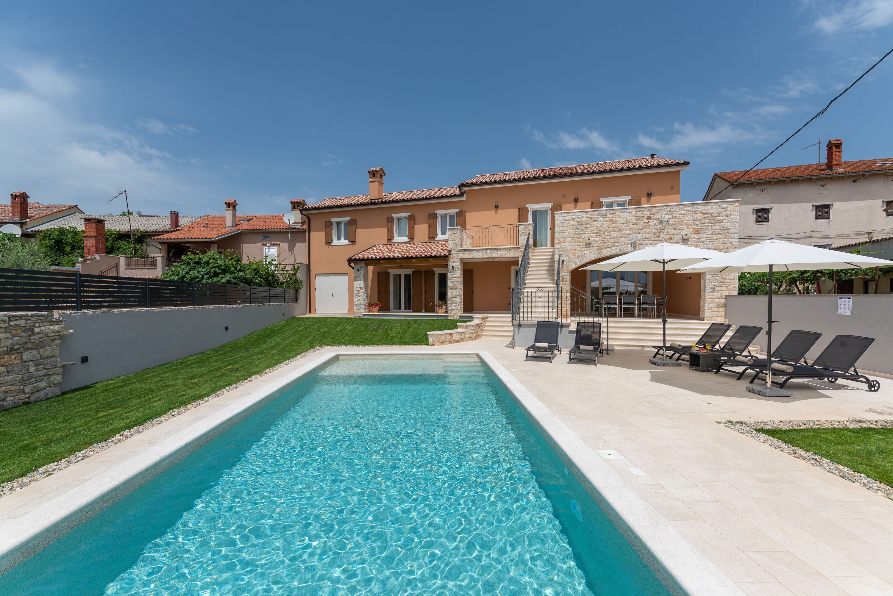 House, Smoking | 3 bedrooms