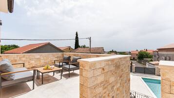 House, Smoking | 3 bedrooms